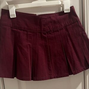 Women's Burgundy Pleated Skirt